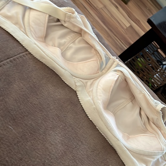 Elila 42E / 42DD Elila Embroidered Wire-free Bra - Nude - Picture 6 of 7